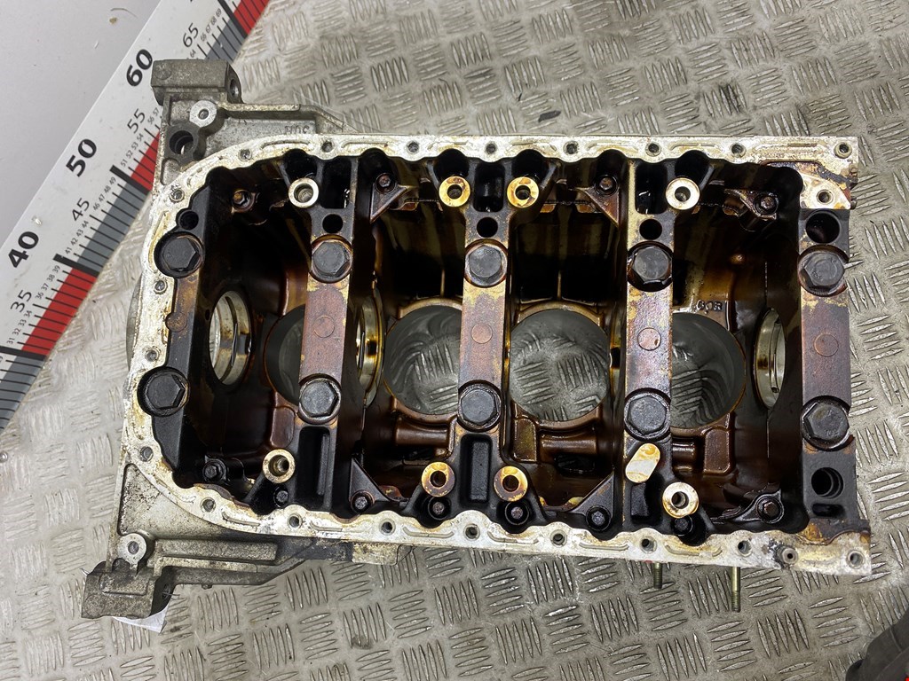 Блок цилиндров PEUGEOT 307 2001-2008