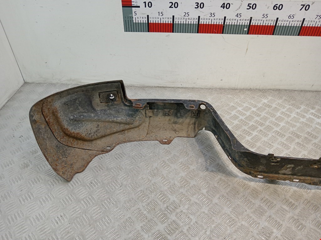 Бампер задний VOLKSWAGEN Amarok 2010-н.в.