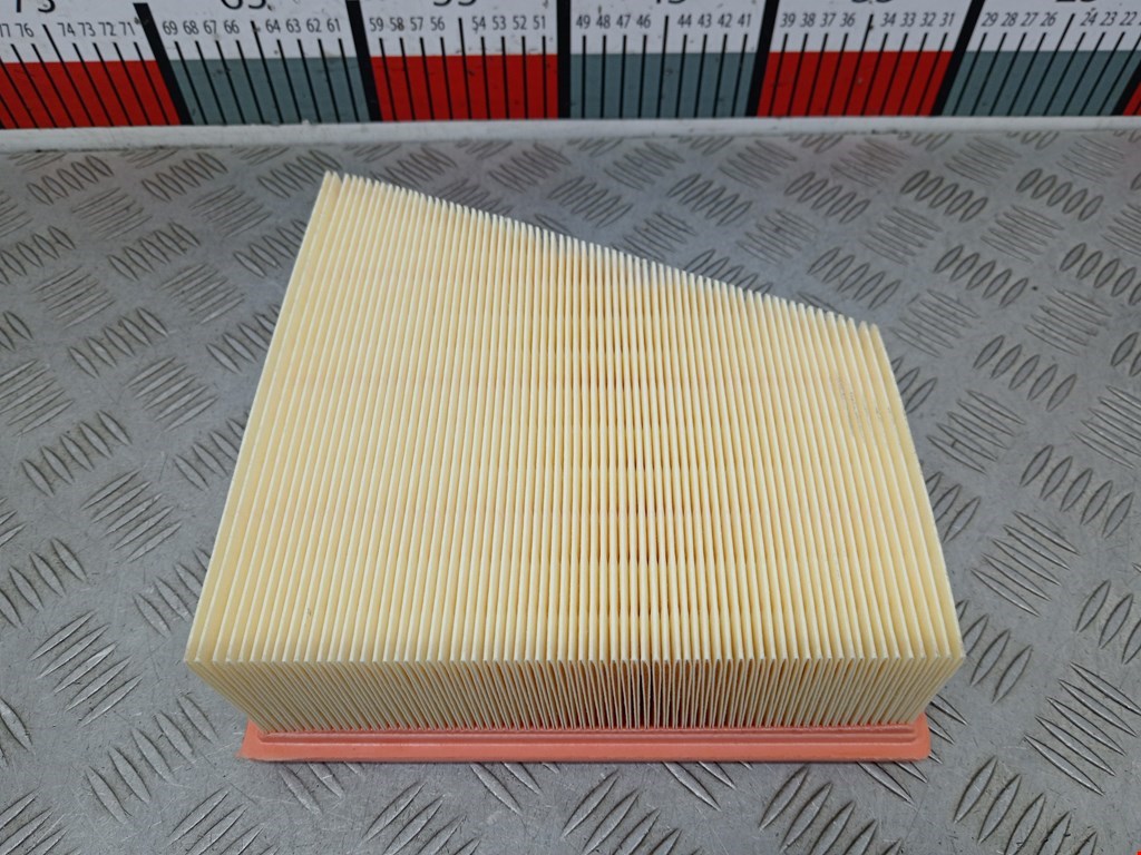 Фильтр воздушный VOLKSWAGEN Polo IV 2001-2009