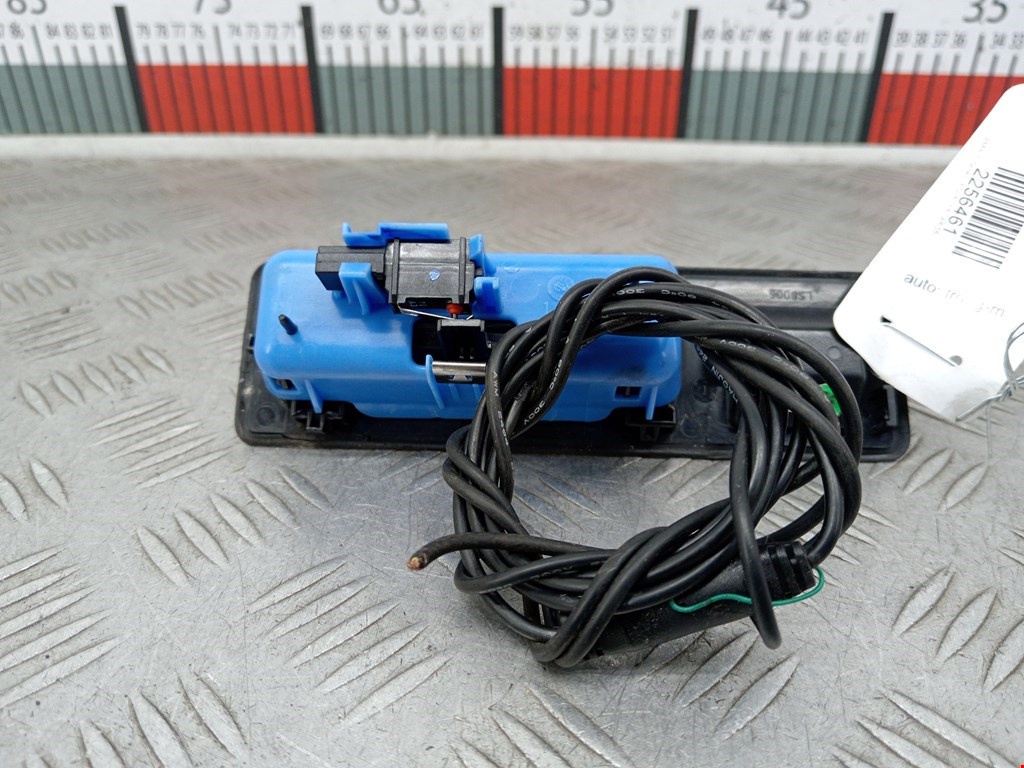Ручка двери багажника наружная BMW 3er F30/F31/F80 2011-2019