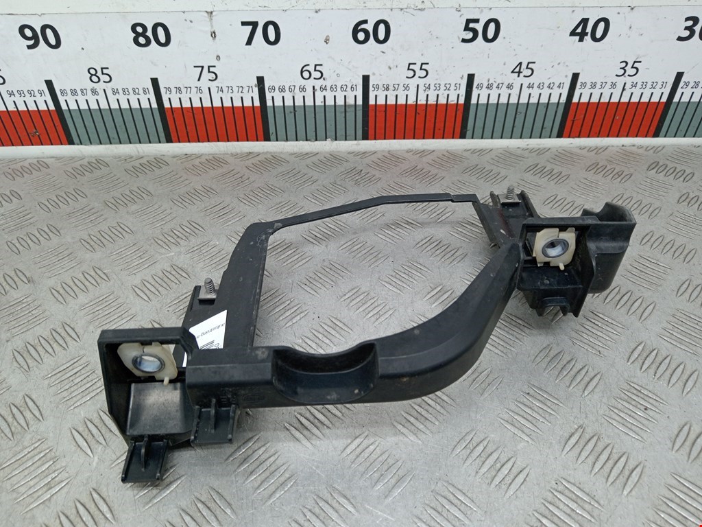 Кронштейн фары правый BMW 5er 5 серия E60/E61 2003-2010