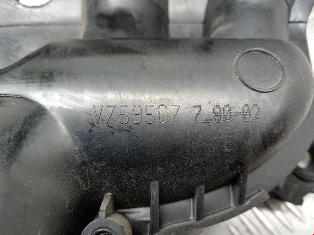 Коллектор впускной BMW 3er F30/F31/F80 2011-2019