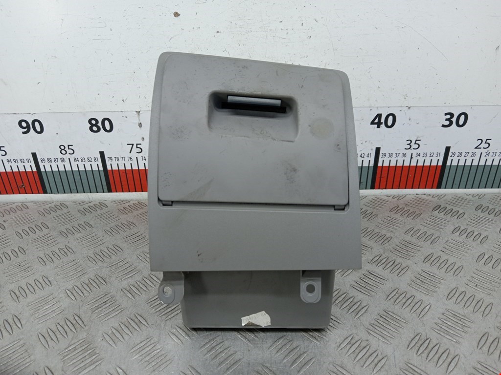 Бардачок BMW 5er 5 серия E60/E61 2003-2010