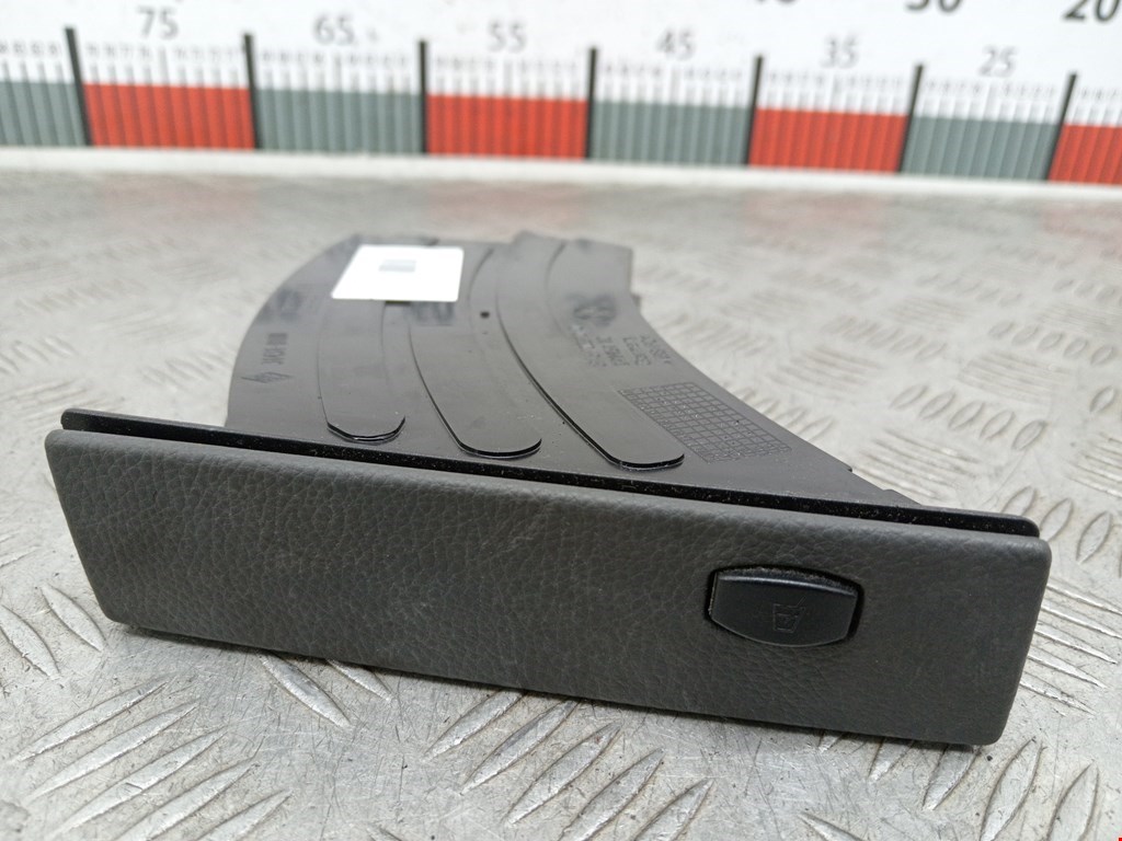 Подстаканник BMW 5er 5 серия E60/E61 2003-2010