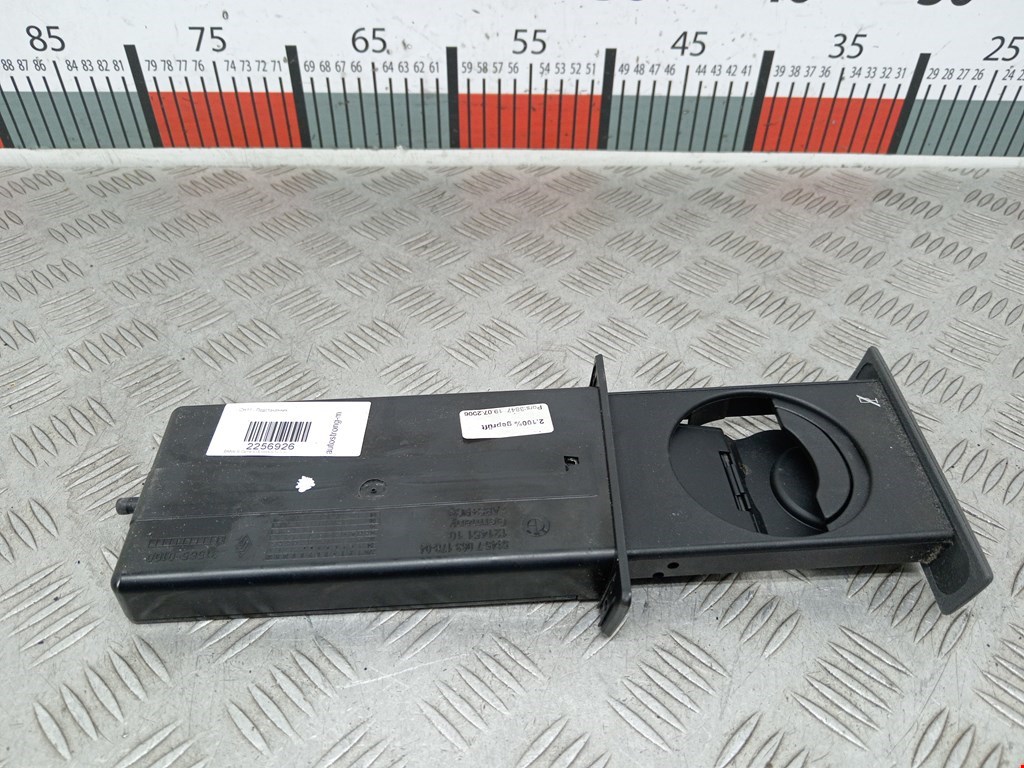 Подстаканник BMW 5er 5 серия E60/E61 2003-2010