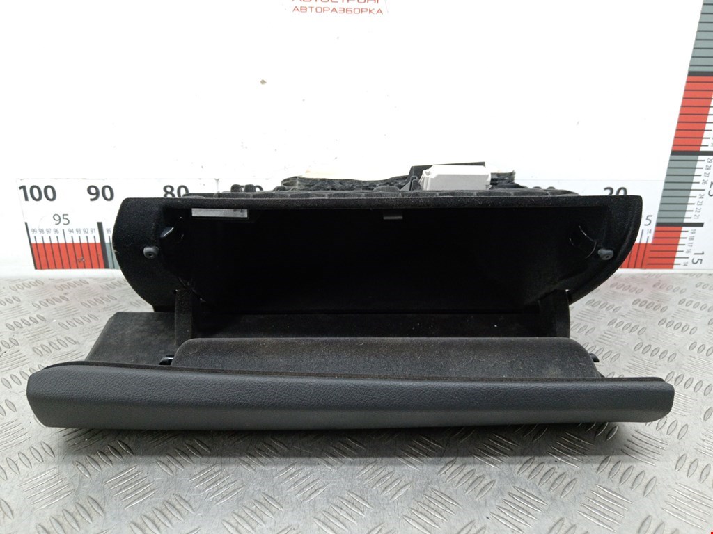 Бардачок BMW 3er F30/F31/F80 2011-2019