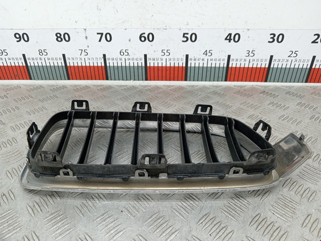 Решетка радиатора BMW 3er F30/F31/F80 2011-2019