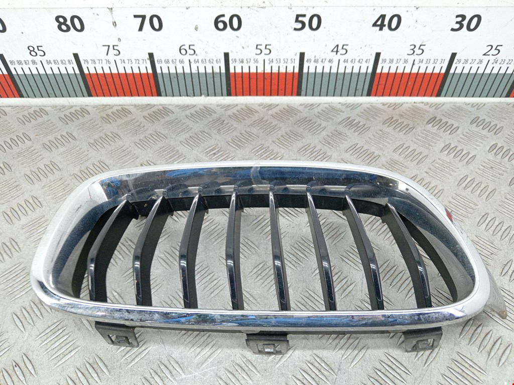 Решетка радиатора BMW 3er F30/F31/F80 2011-2019