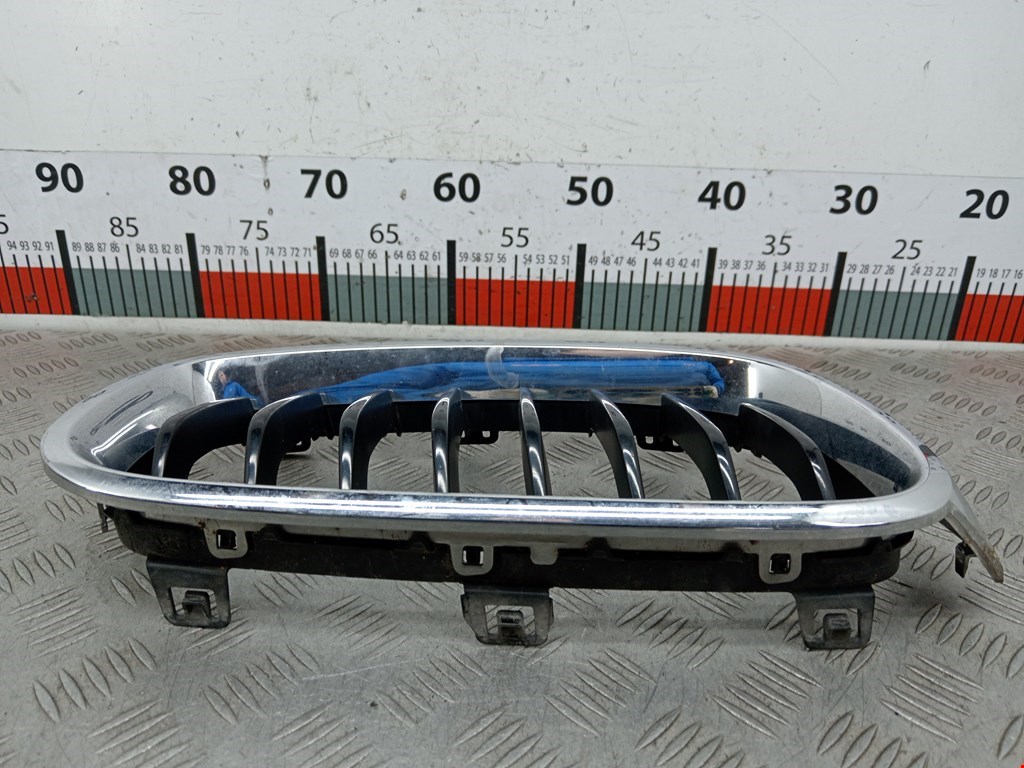 Решетка радиатора BMW 3er F30/F31/F80 2011-2019