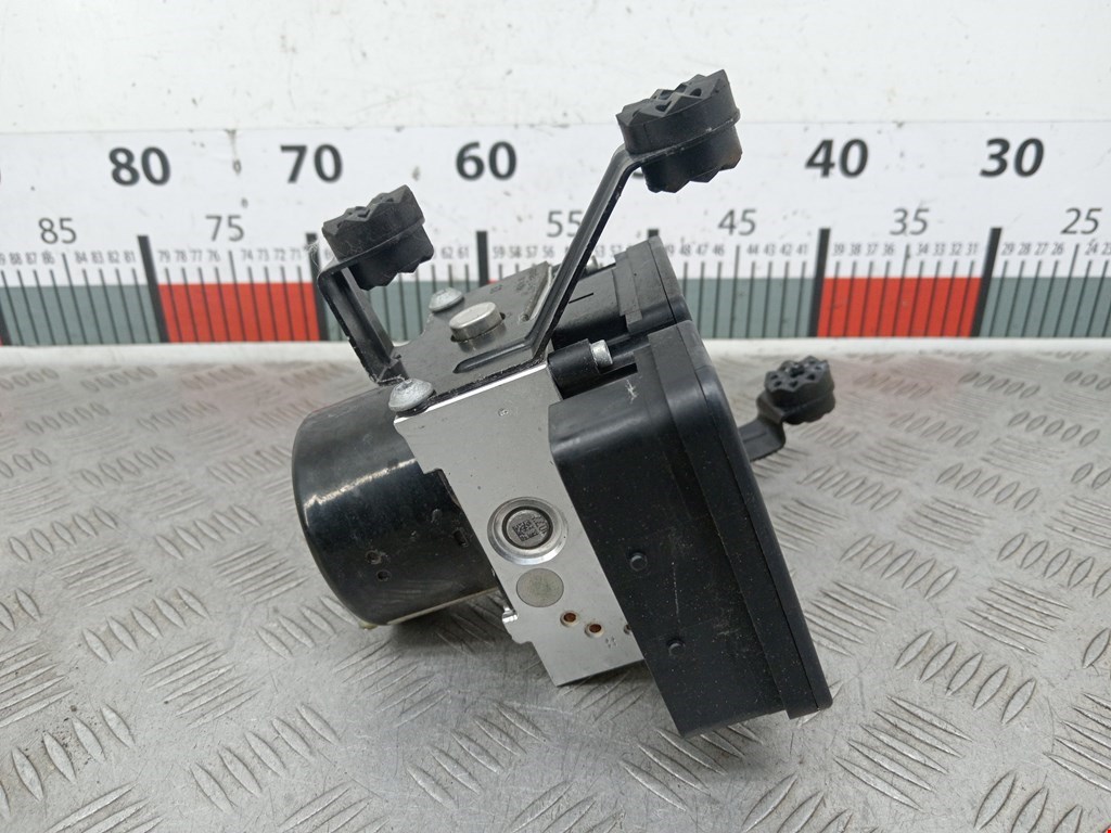 Блок ABS (насос) BMW 3er F30/F31/F80 2011-2019