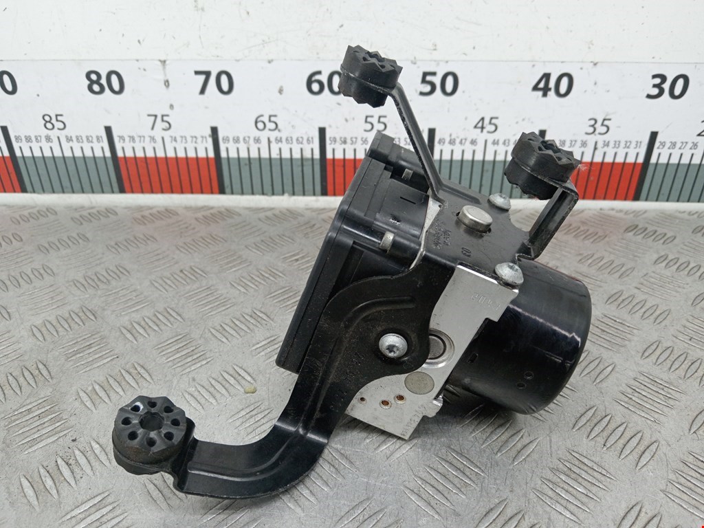 Блок ABS (насос) BMW 3er F30/F31/F80 2011-2019