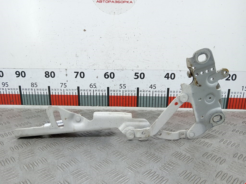 Петля капота левая/правая BMW 3er F30/F31/F80 2011-2019