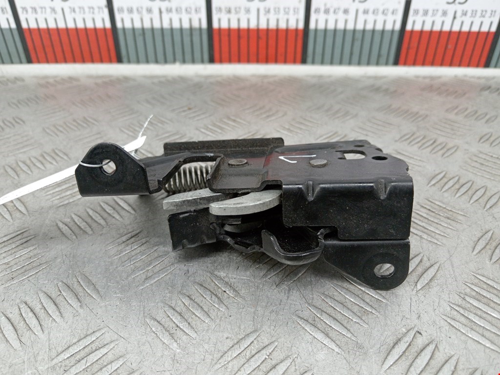Замок капота BMW 3er F30/F31/F80 2011-2019