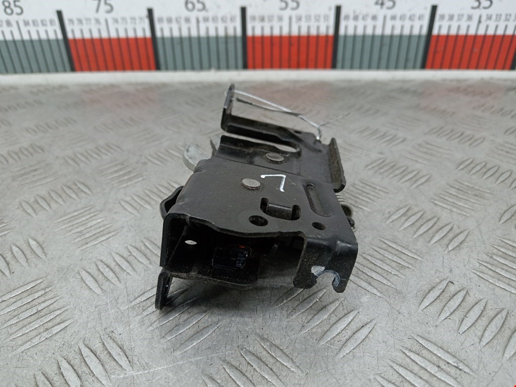 Замок капота BMW 3er F30/F31/F80 2011-2019