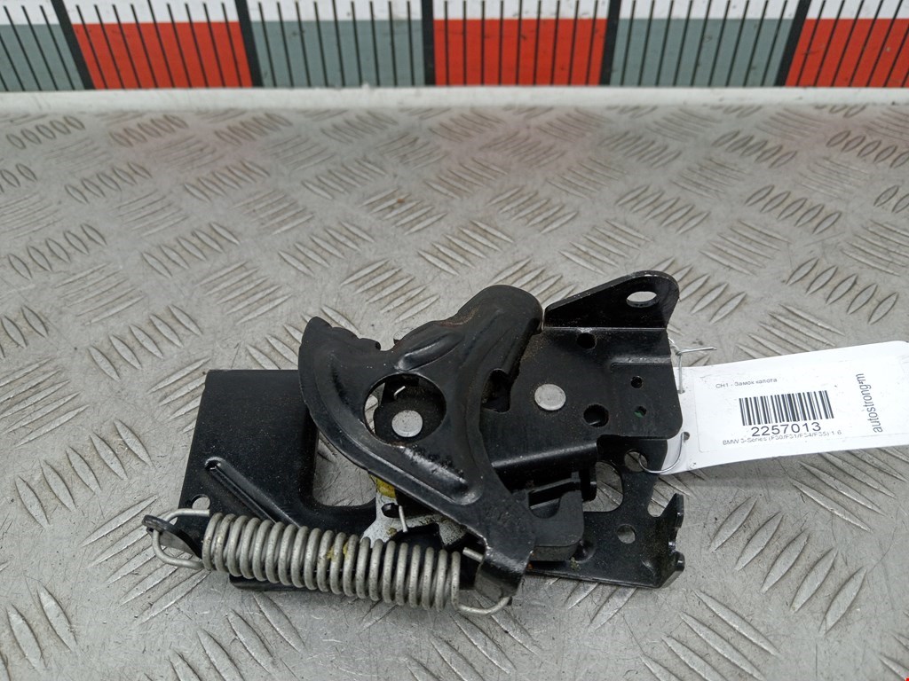 Замок капота BMW 3er F30/F31/F80 2011-2019