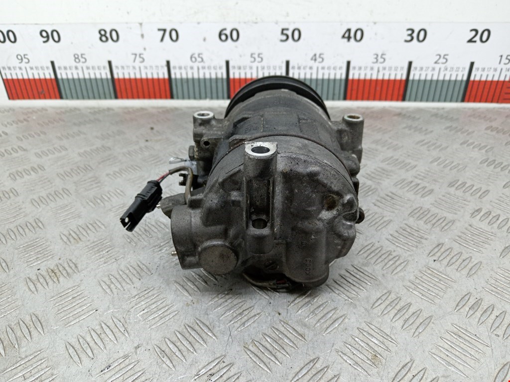 Компрессор кондиционера (системы кондиционирования) BMW 3er F30/F31/F80 2011-2019