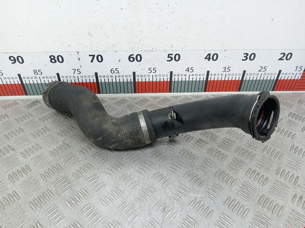 Патрубок интеркулера BMW 3er F30/F31/F80 2011-2019