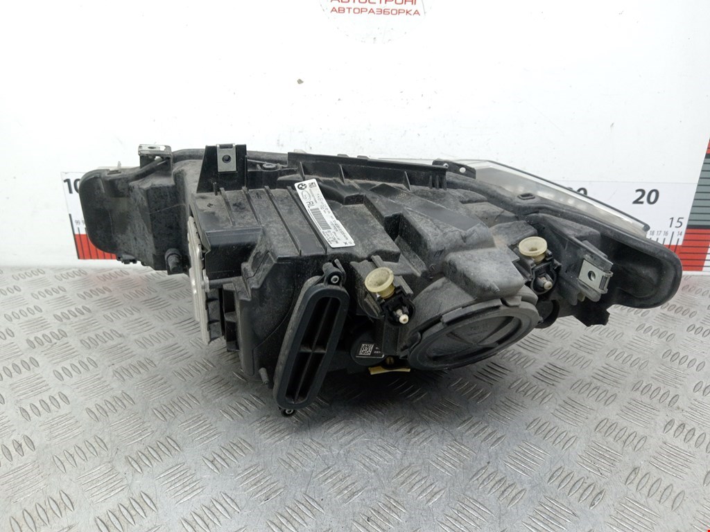 Фара правая BMW 3er F30/F31/F80 2011-2019