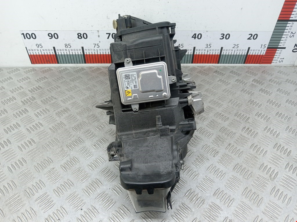 Фара правая BMW 3er F30/F31/F80 2011-2019