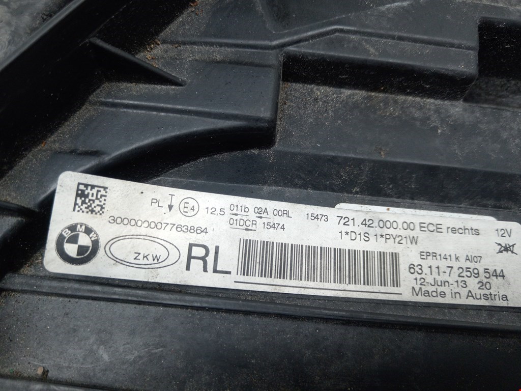 Фара правая BMW 3er F30/F31/F80 2011-2019