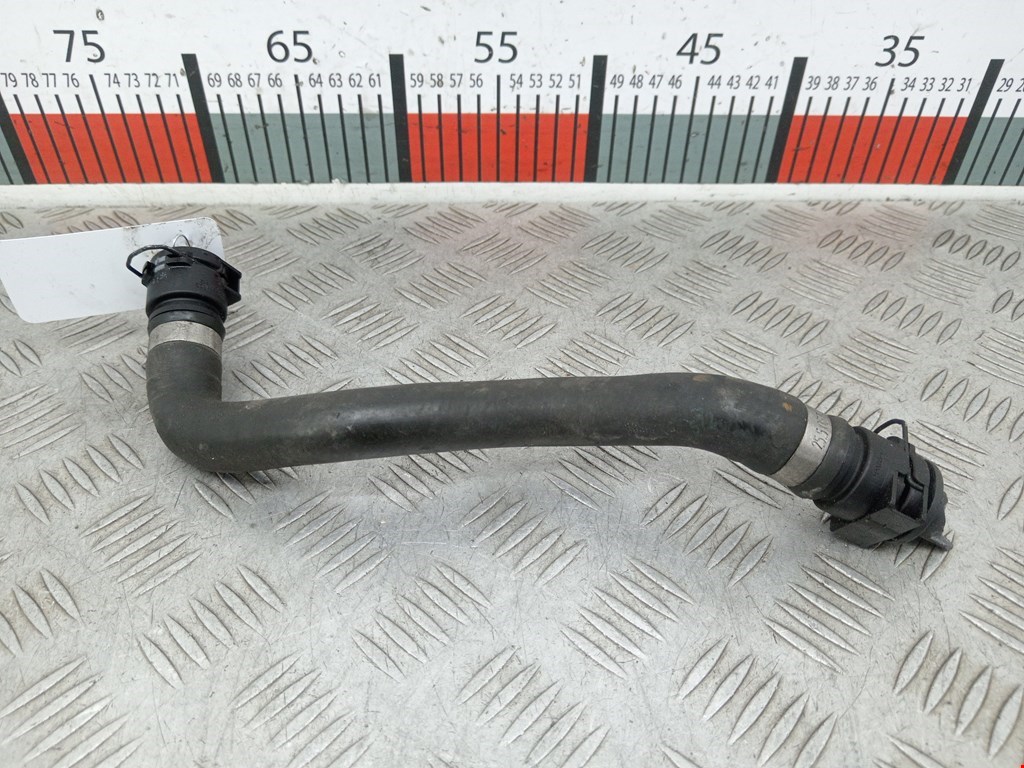 Патрубок BMW 3er F30/F31/F80 2011-2019