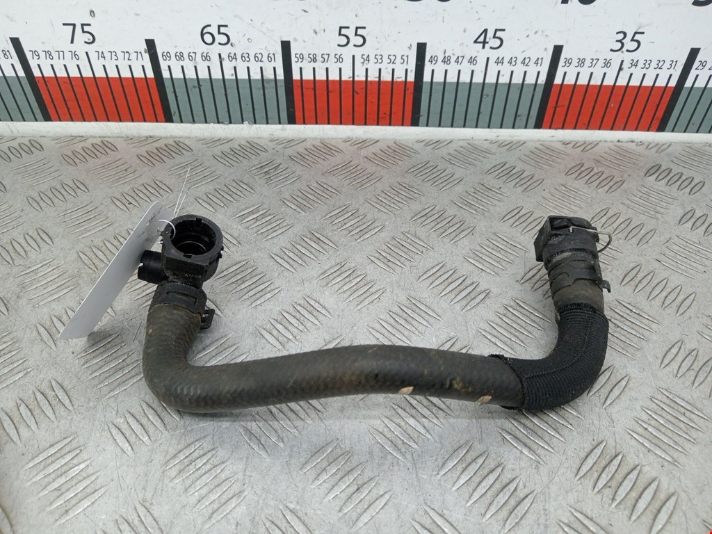 Патрубок BMW 3er F30/F31/F80 2011-2019