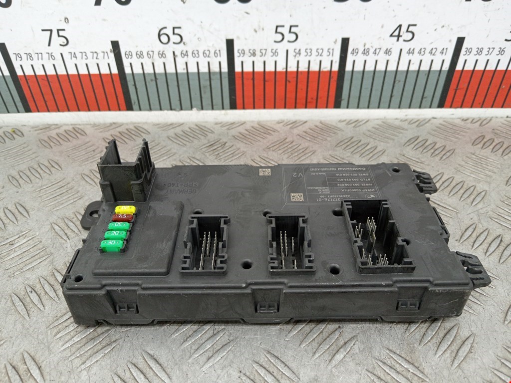 Блок комфорта BMW 3er F30/F31/F80 2011-2019