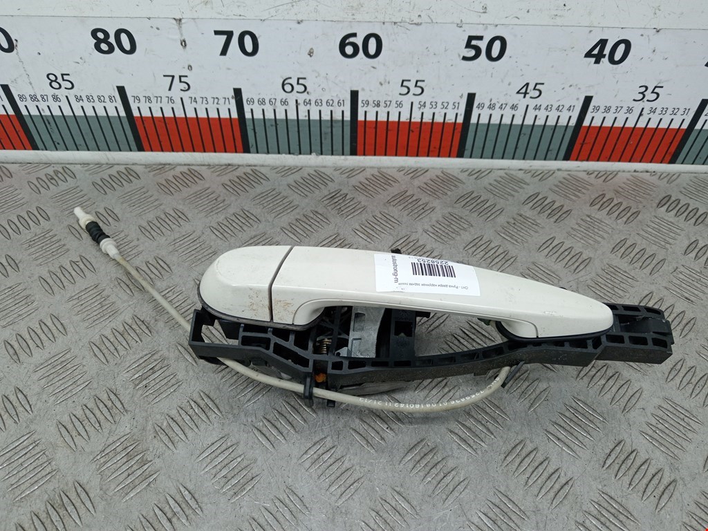 Ручка двери задней наружная левая BMW 3er F30/F31/F80 2011-2019