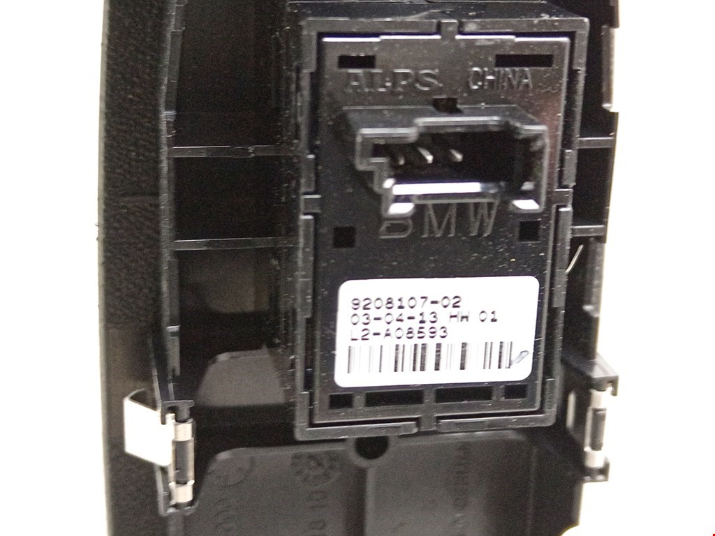 Кнопка стеклоподъемника BMW 3er F30/F31/F80 2011-2019