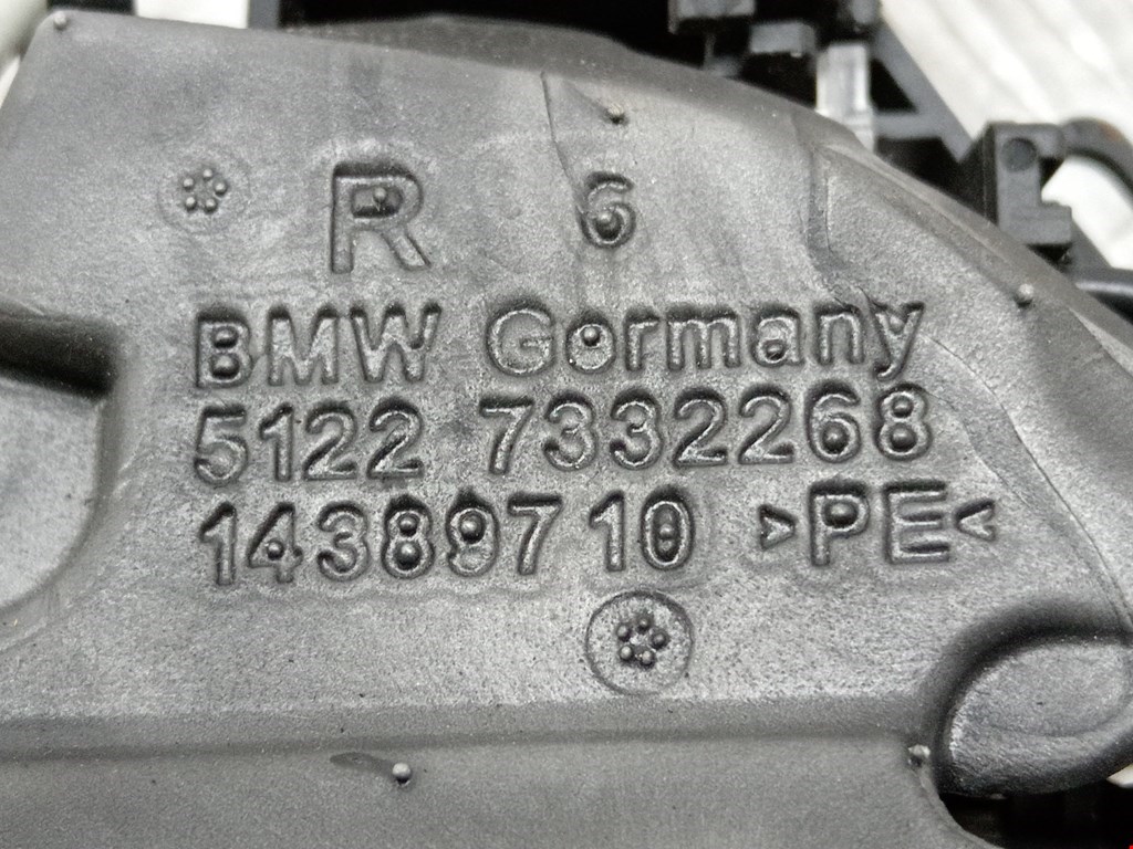 Ручка двери задней наружная правая BMW 3er F30/F31/F80 2011-2019