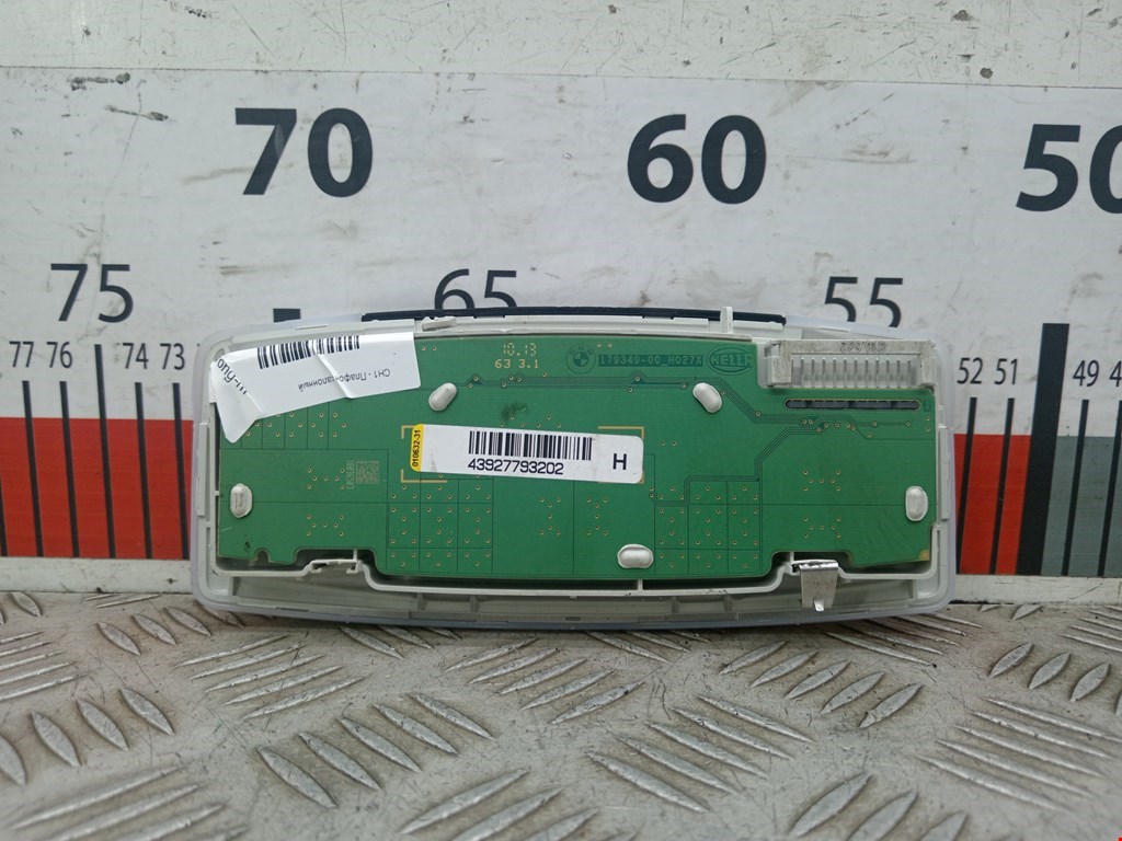 Плафон салонный (салона фонарь) BMW 3er F30/F31/F80 2011-2019