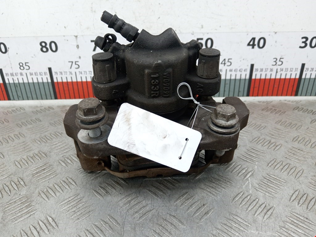 Суппорт передний правый BMW 3er F30/F31/F80 2011-2019
