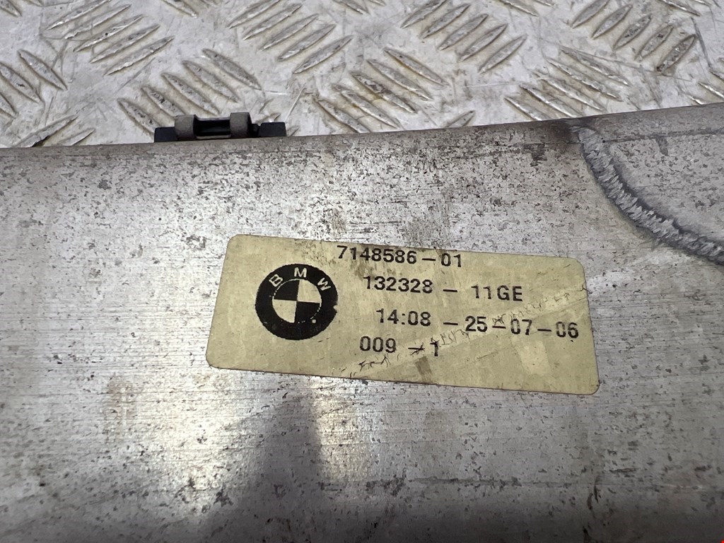 Усилитель переднего бампера (передний) BMW 5er 5 серия E60/E61 2003-2010