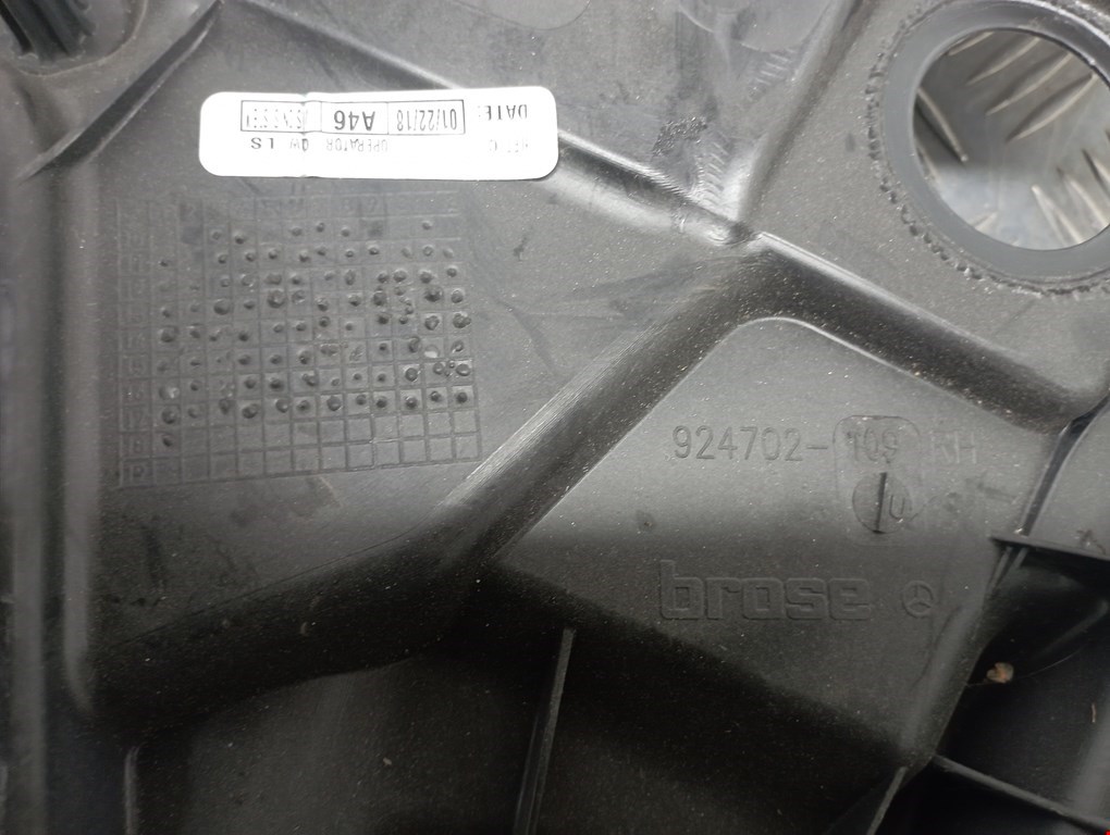 Стеклоподъемник передний правый MERCEDES-BENZ GLE-Class W166 2015-2018