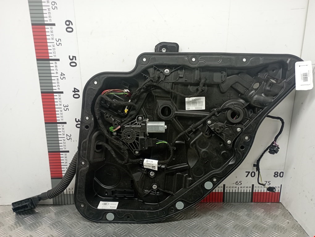 Стеклоподъемник задний правый MERCEDES-BENZ GLE-Class W166 2015-2018