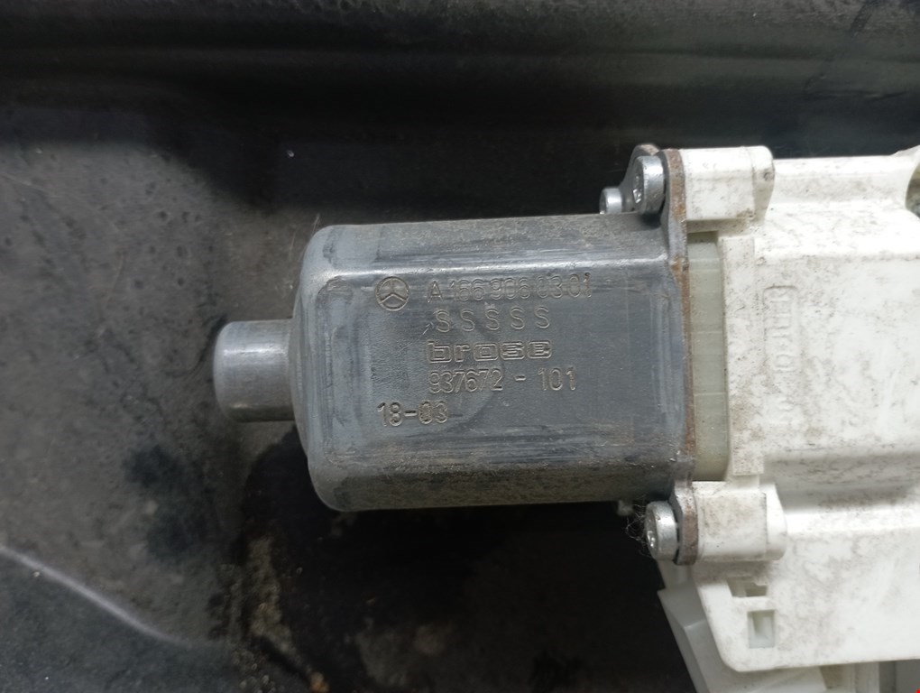 Стеклоподъемник передний правый MERCEDES-BENZ GLE-Class W166 2015-2018